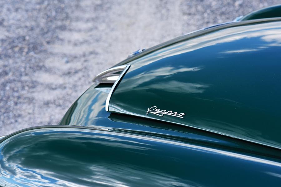 Детали экстерьера Pegaso Z-102 B Berlinetta 1953 года  (фото 3 из 22)